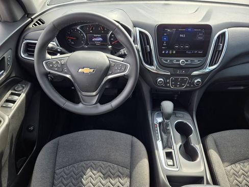 Used 2023 Chevrolet Equinox LT image 24