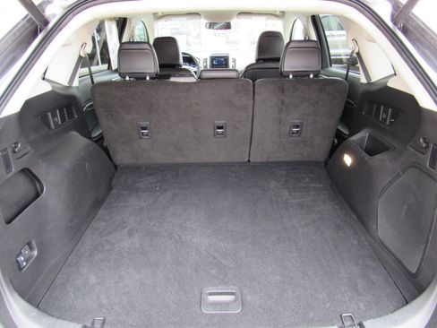 Used 2024 Ford Edge Titanium image 36