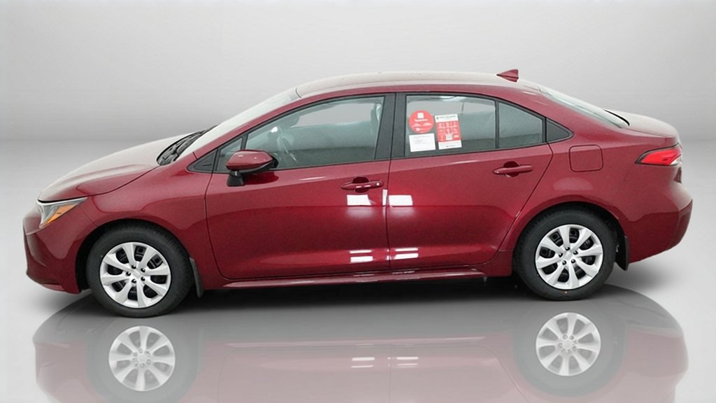 New 2027 Toyota Corolla LE FWD image 2