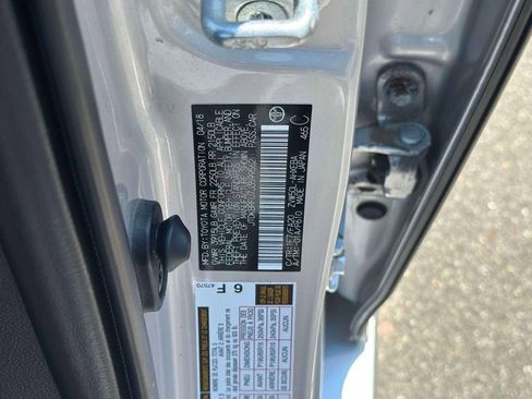 Used 2018 Toyota Prius One w/ Carpet Mat Package FWD image 17