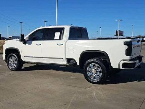 Used 2024 Chevrolet Silverado 2500 High Country w/ Z71 Off-Road Package AWD/4WD image 6