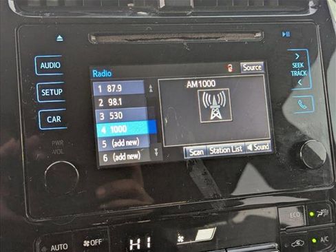 Used 2017 Toyota Prius Two w/ Prius Two Safety Plus Package image 19