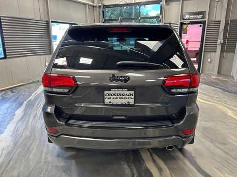 Used 2017 Jeep Grand Cherokee Altitude AWD/4WD image 30