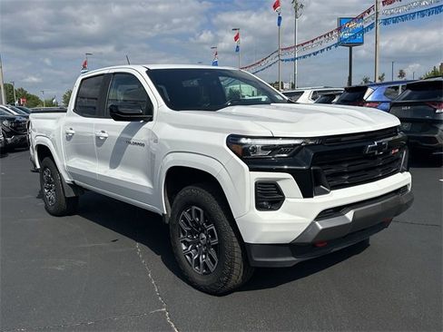 Used 2023 Chevrolet Colorado Z71 w/ Advanced Trailering Package image 2