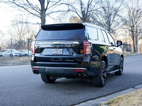Used 2021 Chevrolet Tahoe Premier w/ Premium Package image 6
