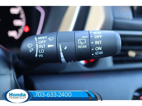 New 2025 Honda Pilot Touring image 13