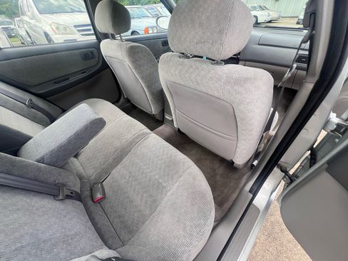 Used 2001 Nissan Altima GXE image 36