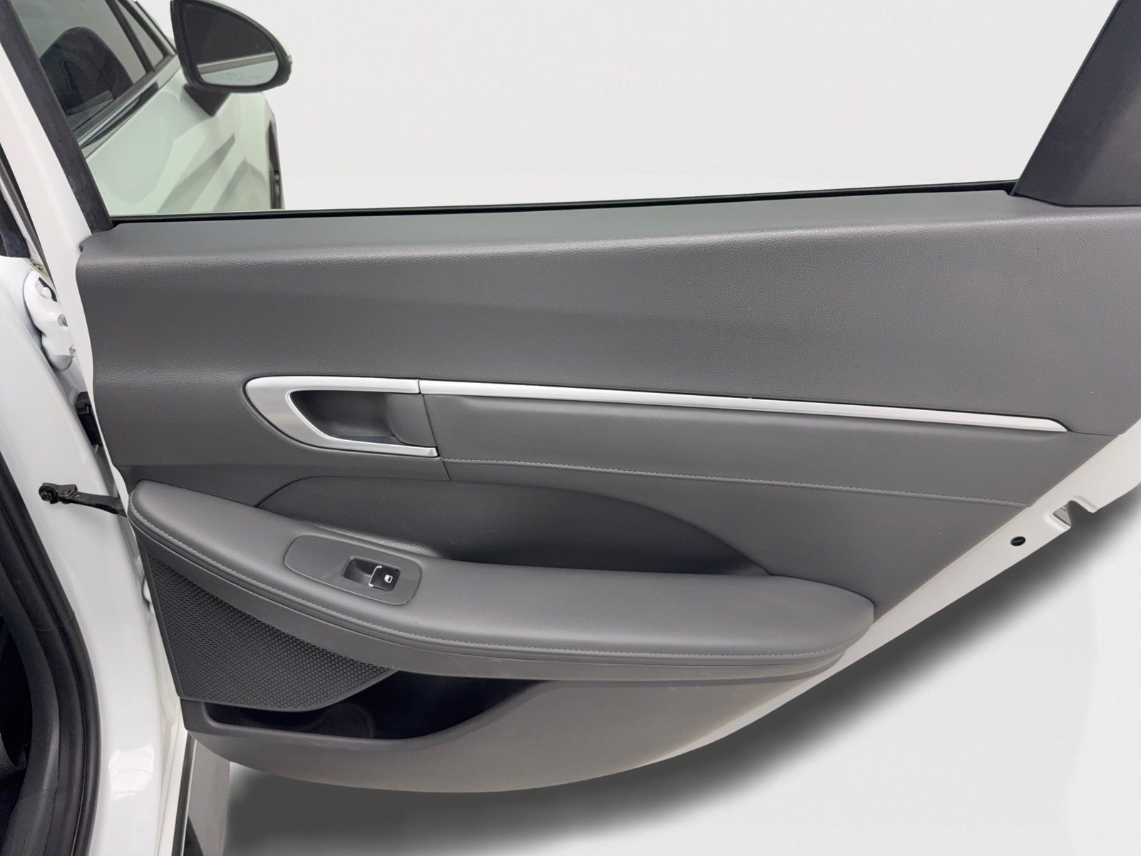 Used 2021 Hyundai Sonata Limited FWD image 43