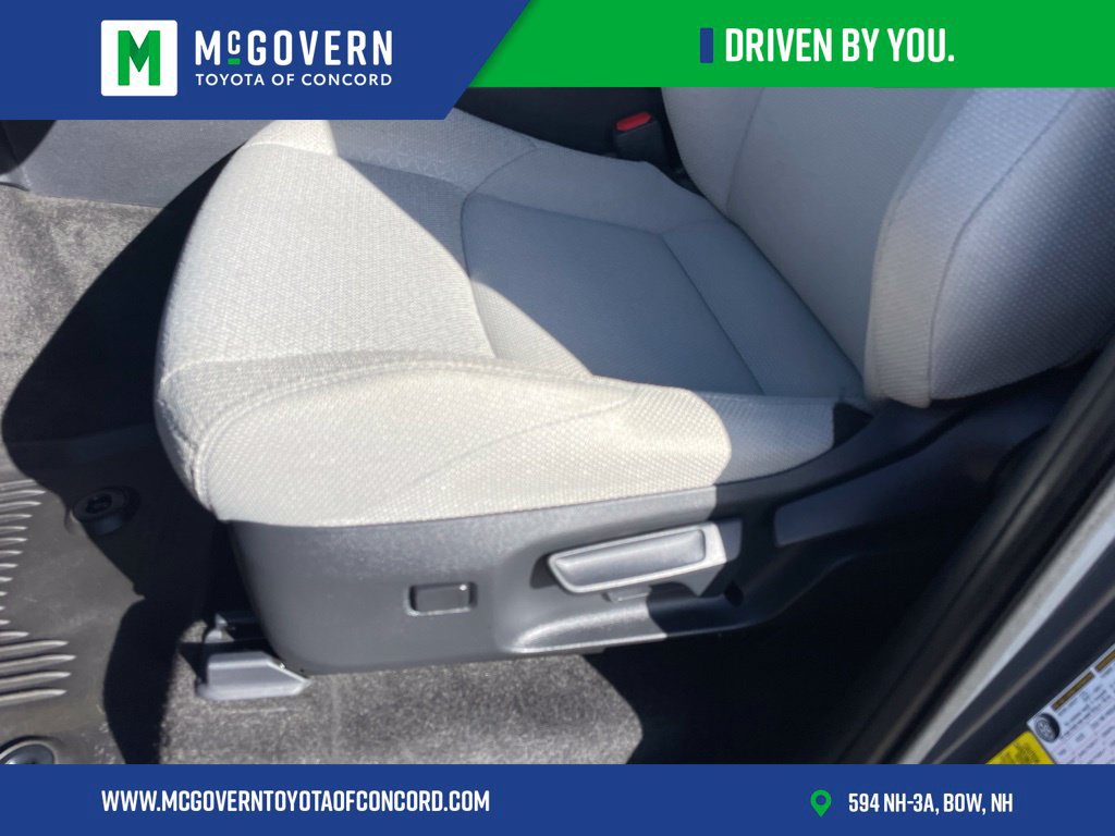 Used 2026 Toyota 4Runner SR5 AWD/4WD image 12