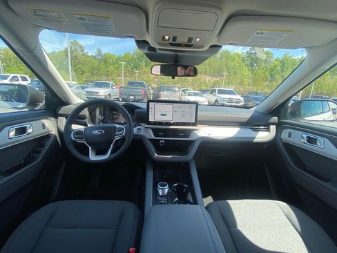 New 2026 Ford Explorer Active image 25