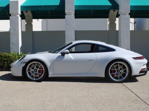 Certified 2022 Porsche 911 GT3 image 2