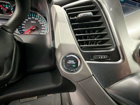Used 2016 Chevrolet Suburban LT RWD image 17