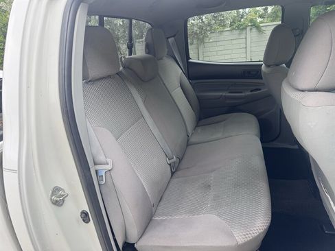 Used 2015 Toyota Tacoma PreRunner w/ SR5 Package RWD image 17