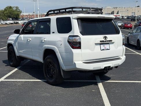 Used 2024 Toyota 4Runner SR5 Premium image 8