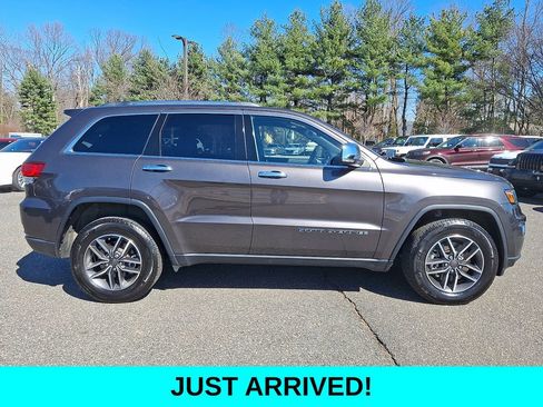 Used 2021 Jeep Grand Cherokee Limited w/ Premium Lighting Group image 7