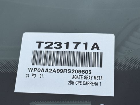 Used 2024 Porsche 911 Carrera w/ Premium Package image 36