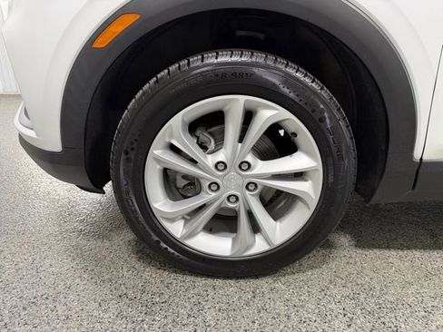 Used 2020 Buick Encore GX Preferred w/ Cold Weather Comfort Package AWD/4WD image 24