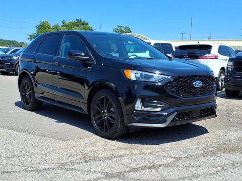 Used 2024 Ford Edge ST-Line AWD/4WD image 3