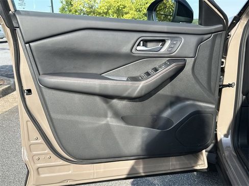 Certified 2025 Nissan Rogue SV w/ Rock Creek Premium Package image 9