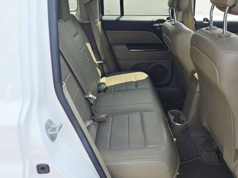 Used 2015 Jeep Patriot Limited w/ Sun/Sound Group AWD/4WD image 15