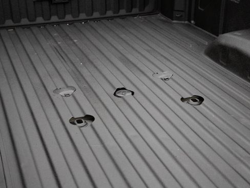 Used 2022 Chevrolet Silverado 2500 LTZ w/ Gooseneck/5TH Wheel Package image 11