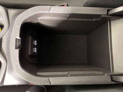 Used 2023 Toyota RAV4 XLE w/ Convenience Package FWD image 25