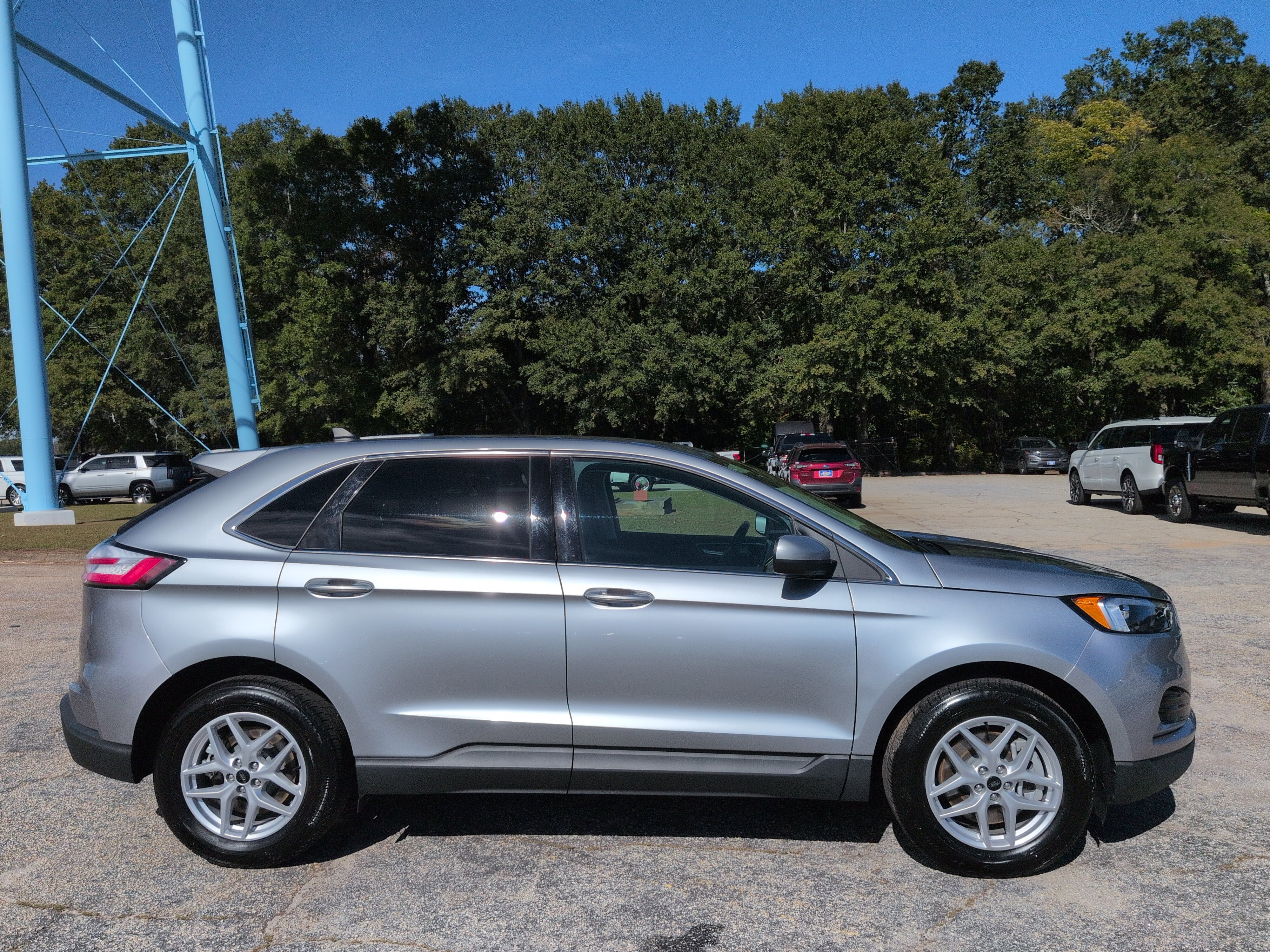 Certified 2024 Ford Edge SEL AWD/4WD image 2