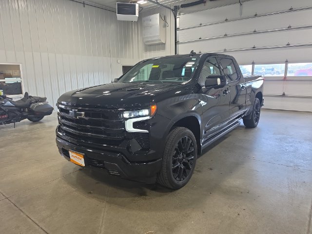 Used 2024 Chevrolet Silverado 1500 High Country w/ High Country Premium Package AWD/4WD image 4