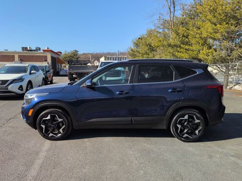 Certified 2024 Kia Seltos EX image 8