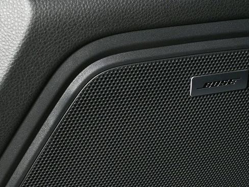 Used 2026 Porsche Macan image 7