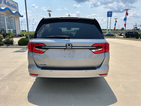 Used 2023 Honda Odyssey Elite image 6