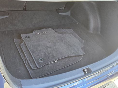 Used 2021 Toyota Corolla LE image 12