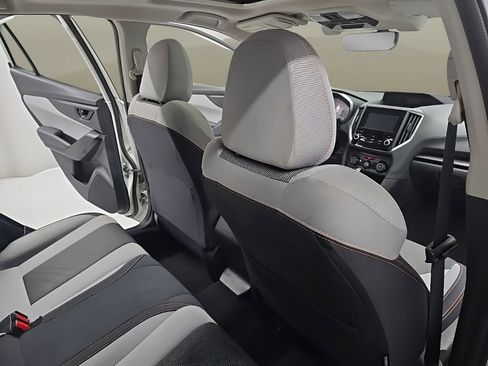 Used 2019 Subaru Crosstrek 2.0i Premium image 17