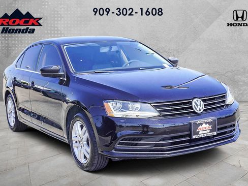 Used 2017 Volkswagen Jetta S image 3