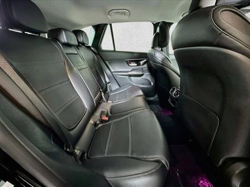 Used 2025 Mercedes-Benz GLC 350e 4MATIC image 25