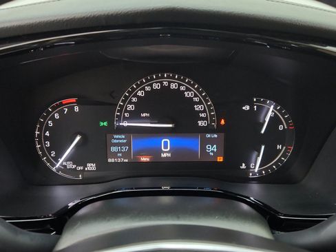 Used 2017 Cadillac XT5 Luxury w/ Driver Awareness Package FWD image 19