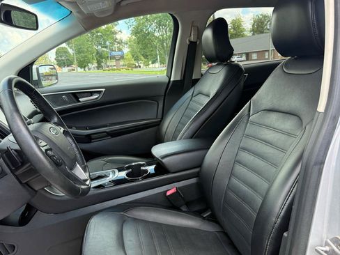 Used 2018 Ford Edge SEL w/ Equipment Group 201A FWD image 14