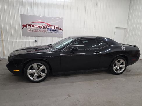 Used 2014 Dodge Challenger SXT Plus image 7