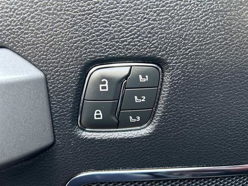 Used 2020 Ford F250 Platinum w/ FX4 Off-Road Package image 21