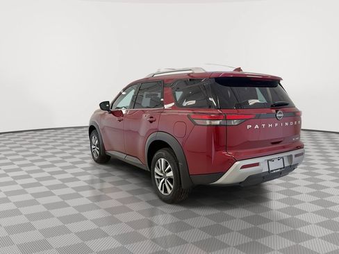 Certified 2025 Nissan Pathfinder SL AWD/4WD image 8