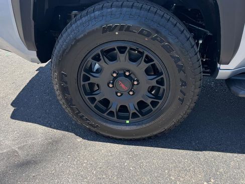 New 2026 Toyota 4Runner TRD Off-Road Premium image 9