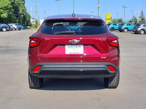 Used 2024 Chevrolet Trax RS FWD image 21