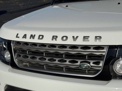 Used 2016 Land Rover LR4 HSE Silver Edition image 28