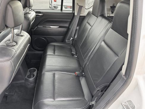 Used 2016 Jeep Compass High Altitude image 24