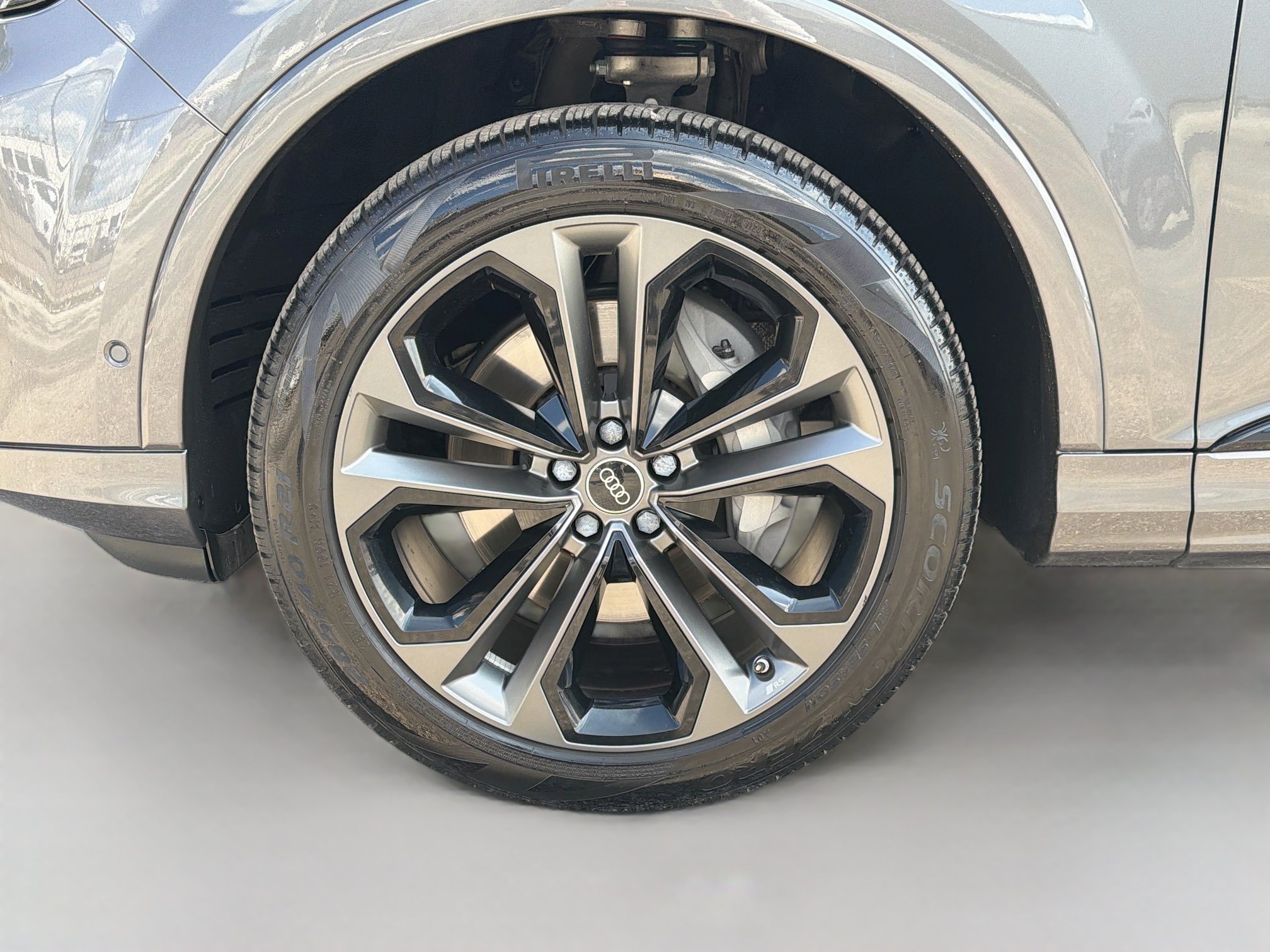 Used 2025 Audi Q7 3.0T Premium Plus AWD/4WD image 41