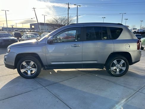 Used 2017 Jeep Compass High Altitude image 4