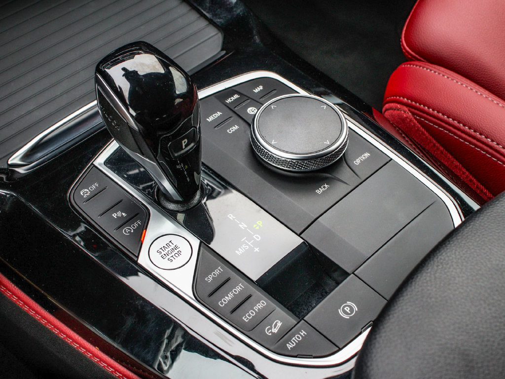 Used 2023 BMW X4 xDrive30i w/ M Sport Package AWD/4WD image 24