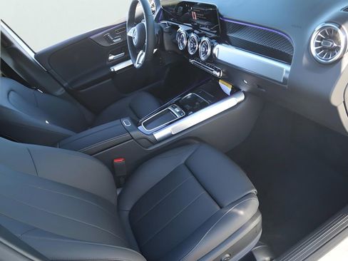 New 2026 Mercedes-Benz GLB 250 4MATIC image 15