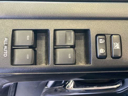 Used 2024 Toyota 4Runner TRD Off-Road AWD/4WD image 16