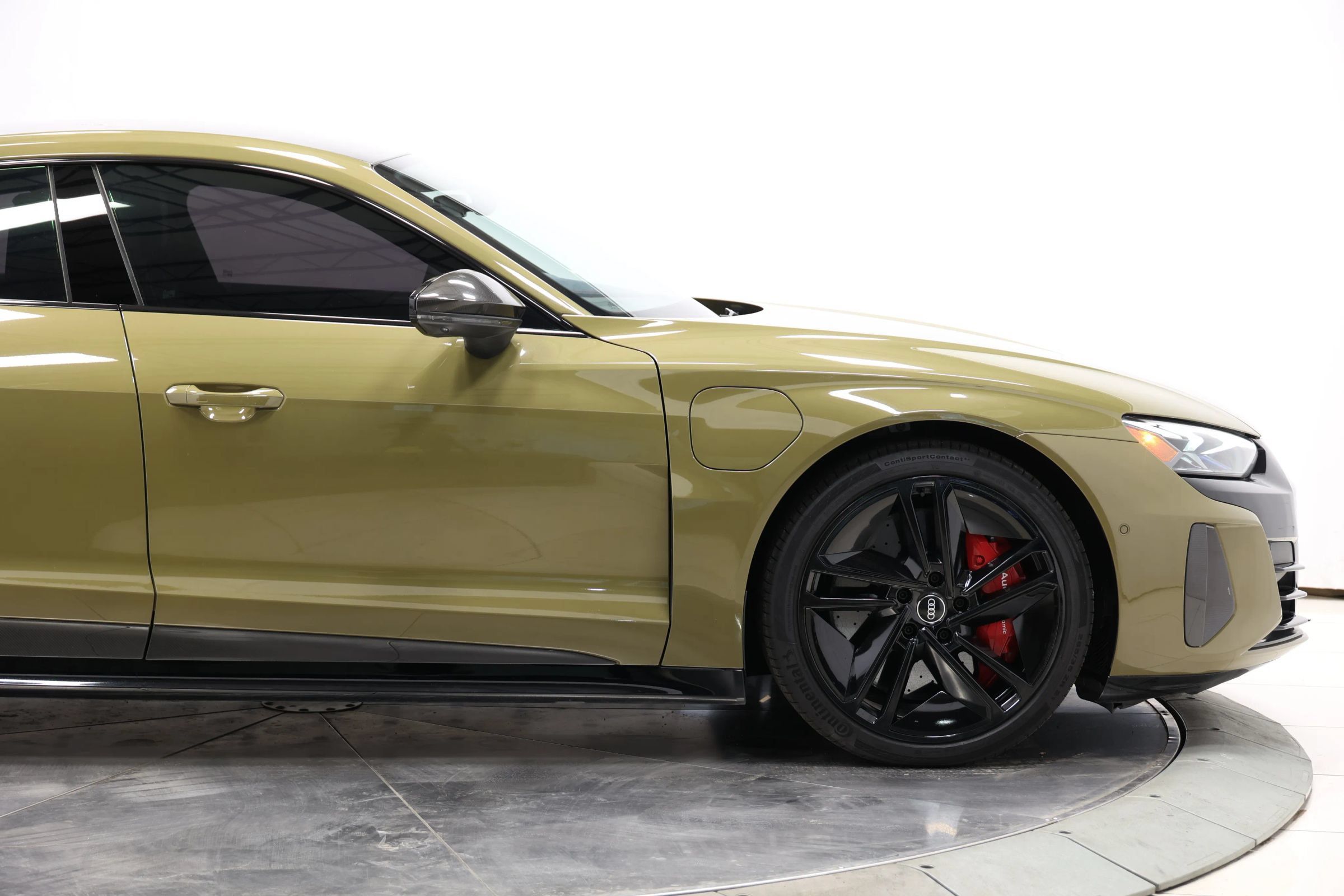 Used 2022 Audi RS e-tron GT w/ Year 1 Package AWD/4WD image 73